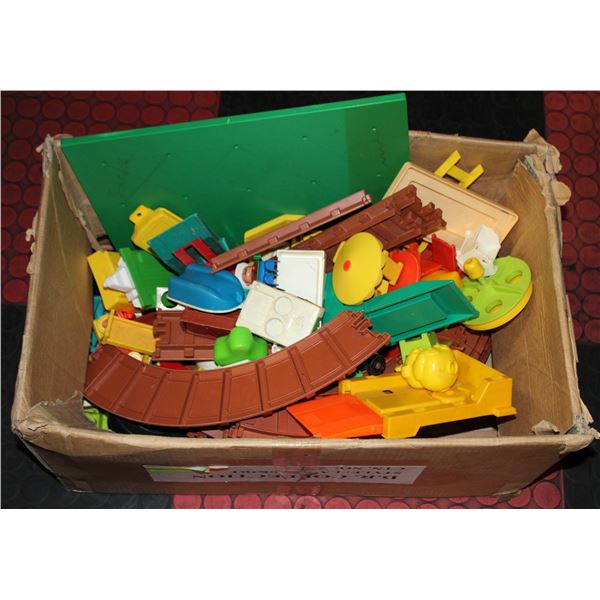 VINTAGE FISHER PRICE TRAIN SET TOYS