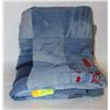 Image 1 : HANDMADE DENIM CHILDRENS BLANKET - ESTATE