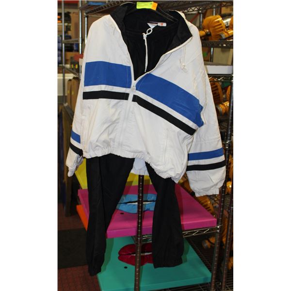 NEW TAIL WHITE/BLUE L TRACKSUITS