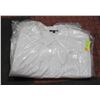 Image 1 : 5 NEW HAROLDS S/8 WHITE BUTTON UPS 100% COTTON