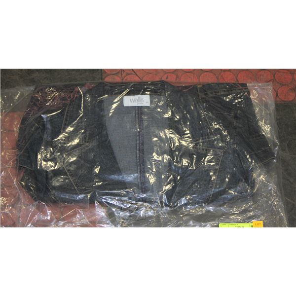 NEW WALLIS JEAN SKIRT SIZE 10 W/ FLOWER DESIGN