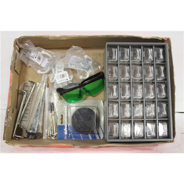 ESTATE TOOLS WITH HARDWARE ORGANIZER