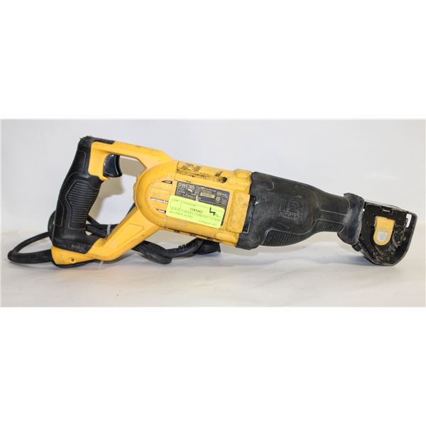 DEWALT MODEL # DWE305 - 12 AMP RECIPROCATING