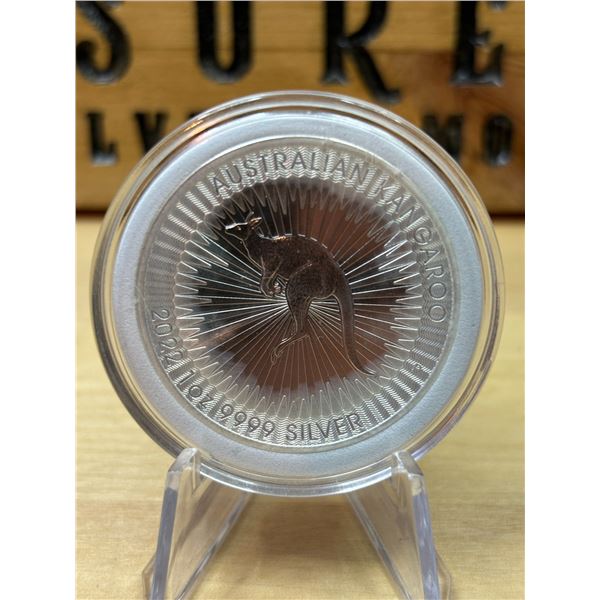 Lot 33-1) 1 oz Australian Kangaroo silver coin