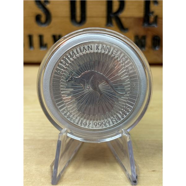 Lot 38-1) 1 oz Australian Kangaroo silver coin