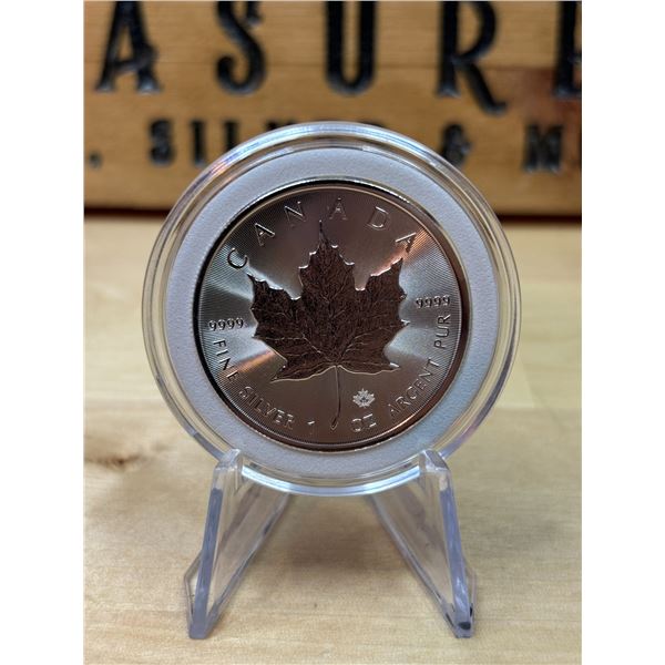 Lot 90-1) 1 oz Canadian Maple 2022 Silver