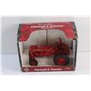 Image 2 : Ertl McCormick Farmall Die Cast 1/16 Scale A Tractor