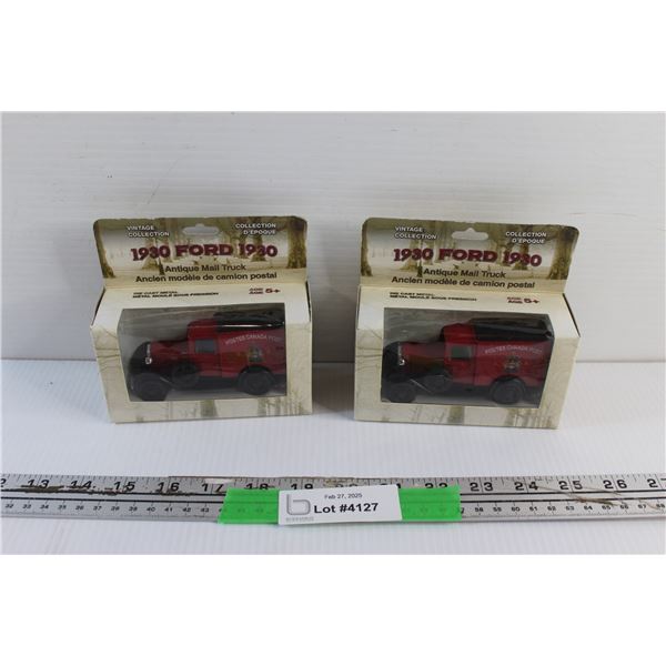(2) Vintage Collection Die Cast Antique 19030 Mail Truck Toys