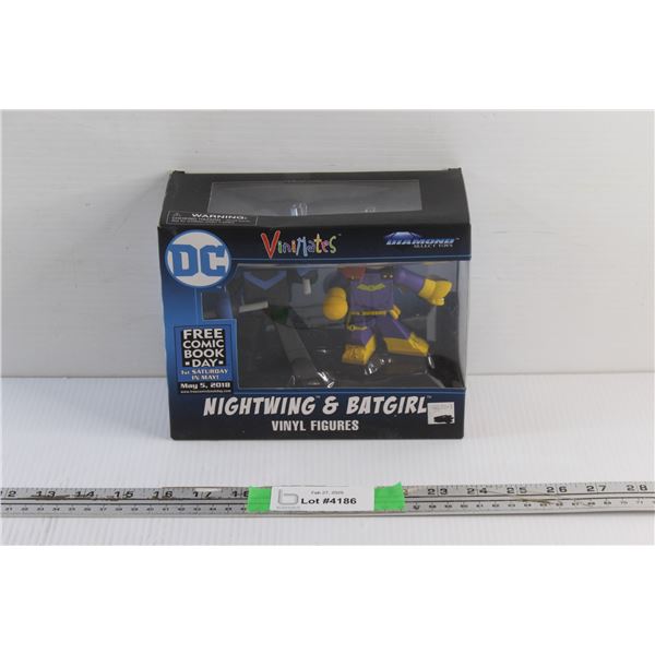Vinimates Nightwing & Batgirl Vinyl Figures