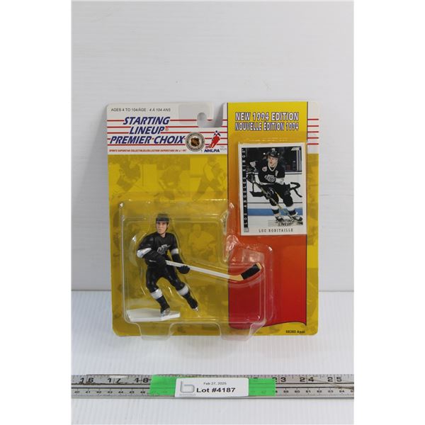 Starting Lineup 1994 Edition Luc Robitaille Hockey Figure and Trading Card