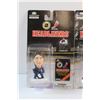 Image 2 : (3) Headliners NHL Collectible Figures and Catalogues - Patrick Roy, Pavel Bure and Jeremy Roenick