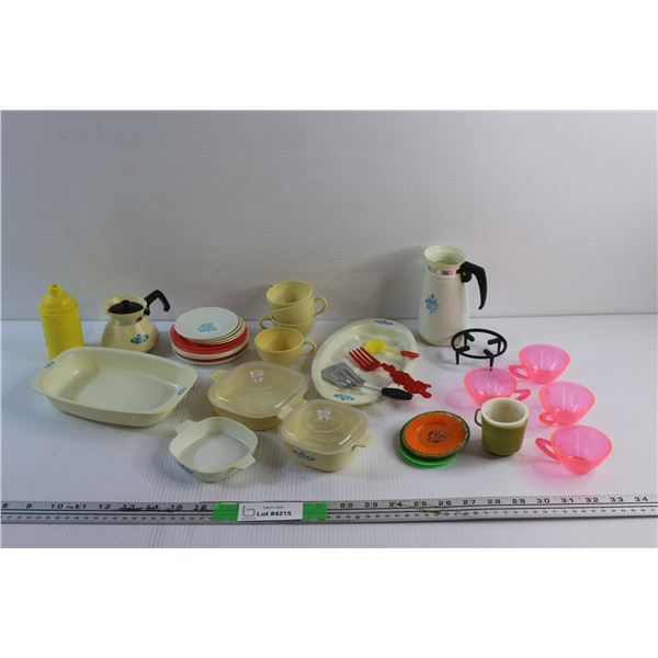 Kids' Assorted Toy Kitchen Set