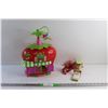 Image 1 : Strawberry Shortcake Doll House and Toys