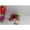 Image 3 : Strawberry Shortcake Doll House and Toys