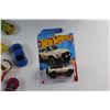 Image 6 : Kids' Go Diego Go Travel Case and Hot Wheels Die Cast Car Toys