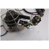 Image 5 : Heat Lamp - Untested, (4) Multi-Outlet Extention Cords - All As is
