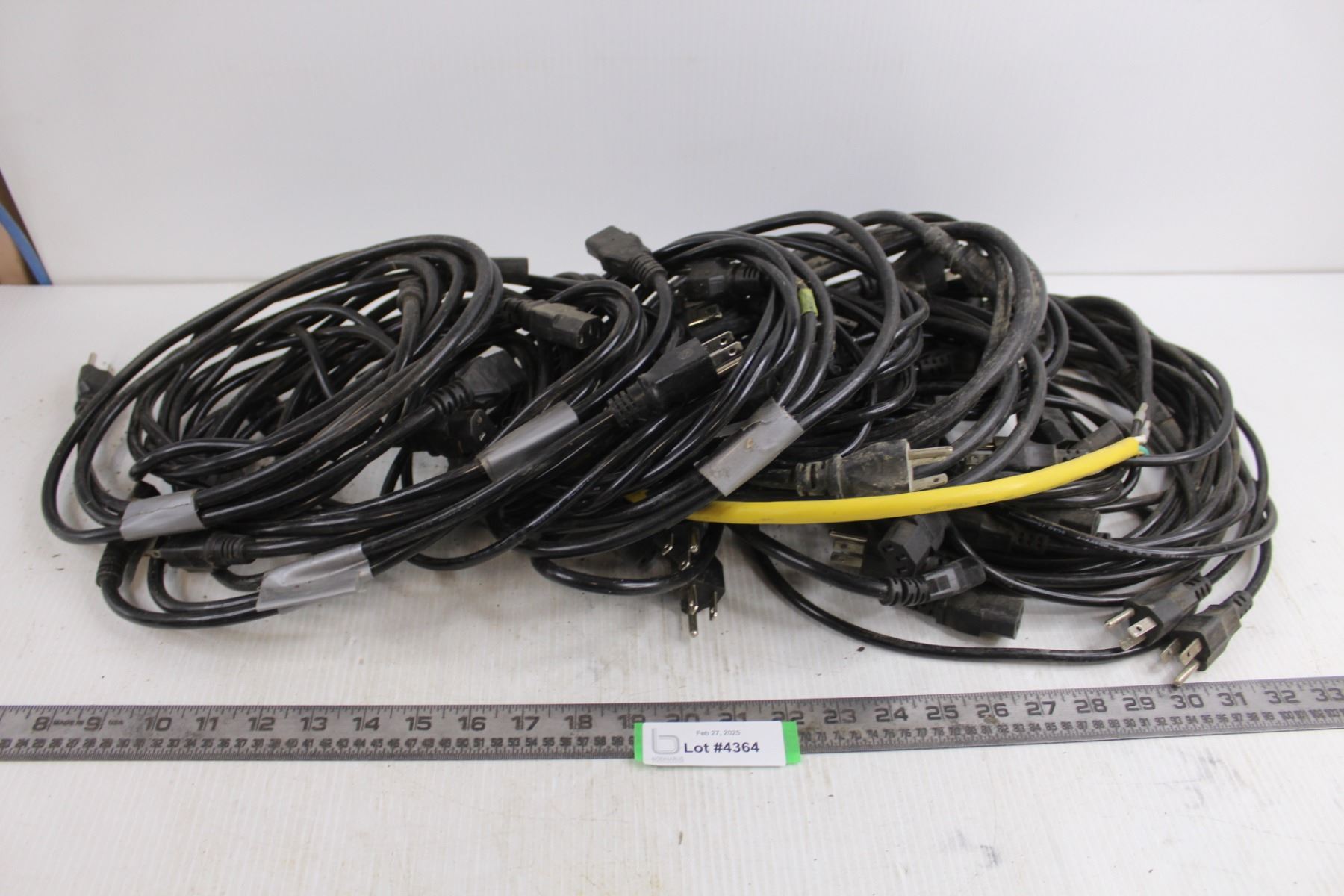 Assorted Computer Cables - As is - Bodnarus Auctioneering