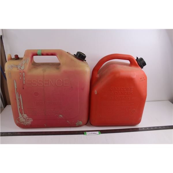(2) Jerry Cans 25L & 20L - As is