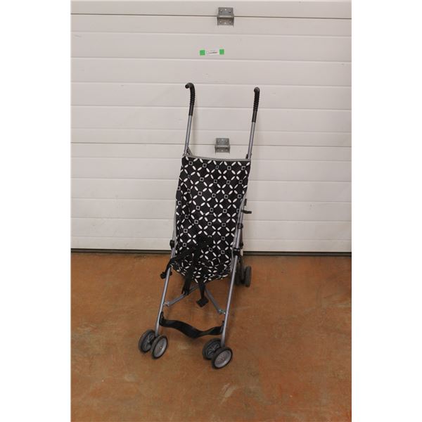 Cosco Stroller 39'' x 28'' x 12''