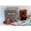 Image 2 : Storage Box, Plush Toys, Pumpkin Decor and Pet Clothes