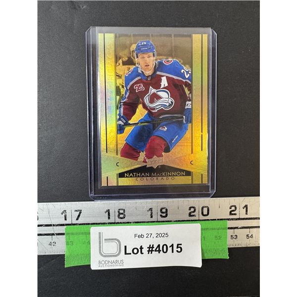Nathan MacKinnon "Gold Insert" Upper Deck 2021-22 Hockey Trading Card