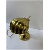 Image 3 : Brass Shell Desk Lamp - 12" x 10.5"