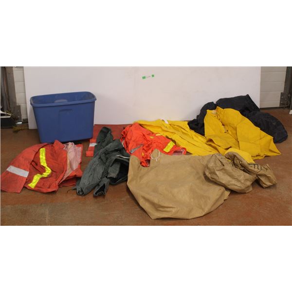 *Plastic Tote 15'' x 23'' x 18'', Rain Jackets, Rain Pants and Grill Cover