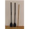 Image 4 : *Painters Tarp, (2) 52'' Paddles and Broom Handle