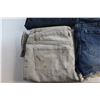 Image 5 : (3) Jeans - Size 6 x 29 and Denim Low Rise Shorts - Size 7