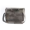Image 5 : Targus Faux Leather Laptop Shoulder Bag - Worn
