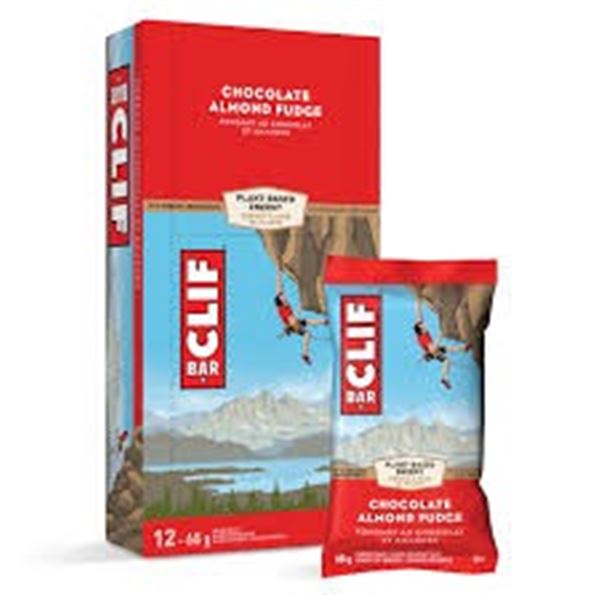 NEW 12 X 68G CHOCOLATE ALMOND FUDGE CLIF BAR
