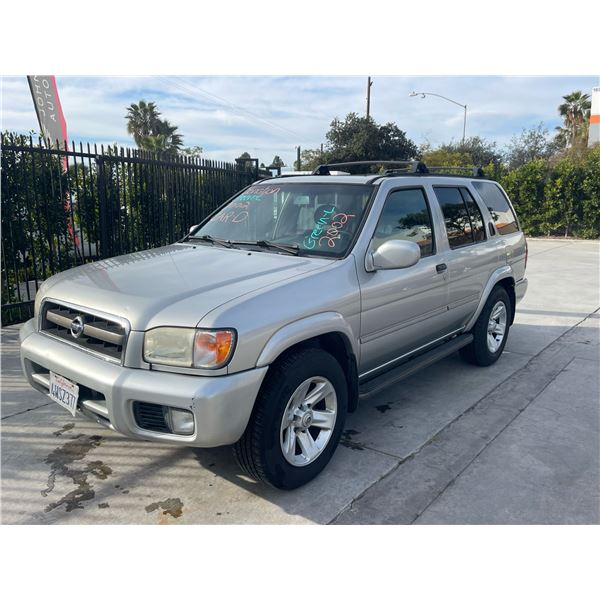 NISS PATHFINDER 2002 T-DONATION