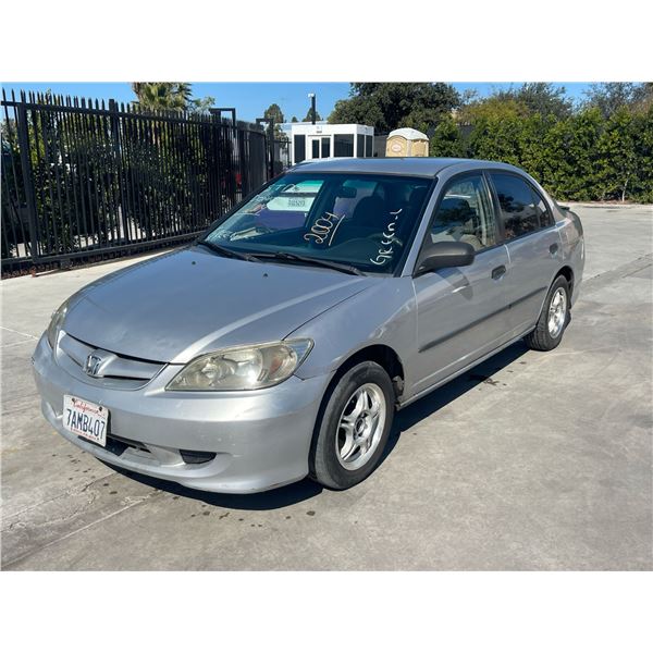 HOND CIVIC 2004 T-DONATION