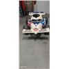 Image 4 : Vintage kid's Indy race car, with electric motor, 45" long, untested