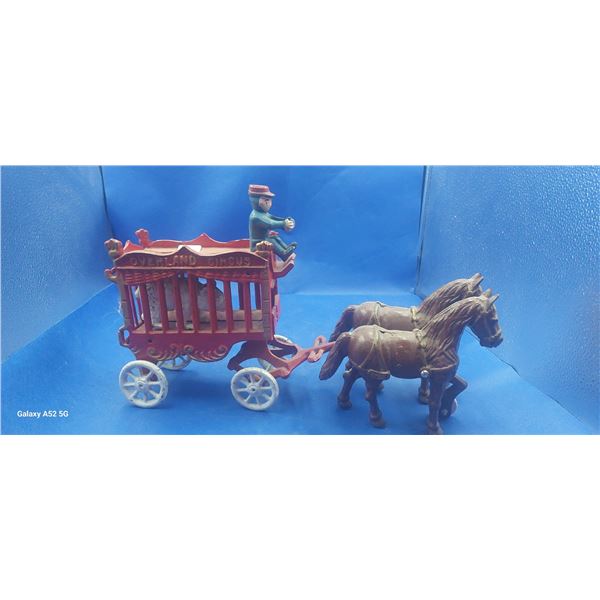 Cast iron horse drawn circus wagon 15"