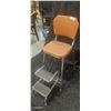 Image 2 : 50s kitchen step up stool