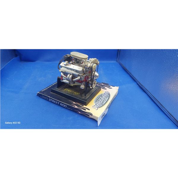 1:6 scale Chevy small block street rod engine