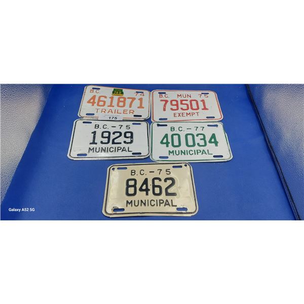 Lot of 5 trailer license plates