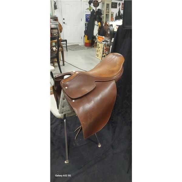 Vintage English saddleseat saddle
