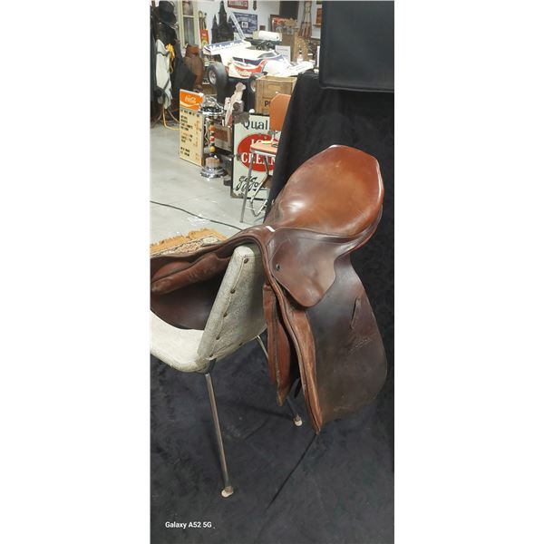 Vintage English Stubben saddle