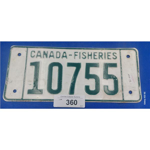Vintage license plate Canada Fisheries