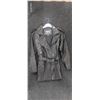 Image 1 : Medium size women's vintage genuine leather jacket