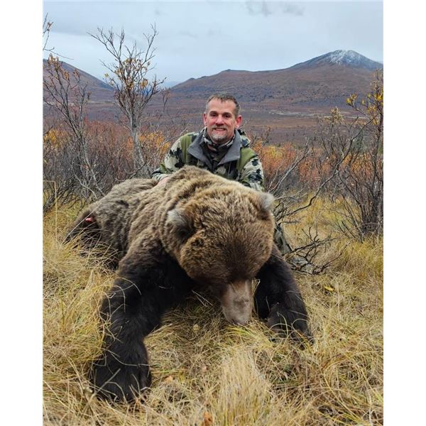 10 Day Spring Grizzly Bear Hunt