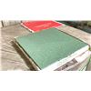 Image 2 : 432SQ FT OF MEDIUM GREEN 18"X18" COMMERCIAL PORCELAIN FLOOR TILE