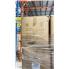 Image 2 : PALLET OF LATEX FREE NON MEDICAL / NON SURGICAL DISPOSABLE PROTECTIVE CLOTHING *IN BOX*