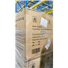 Image 2 : PALLET OF LATEX FREE NON MEDICAL / NON SURGICAL DISPOSABLE PROTECTIVE CLOTHING *IN BOX*