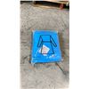 Image 3 : PALLET OF LATEX FREE NON MEDICAL / NON SURGICAL DISPOSABLE PROTECTIVE CLOTHING *IN BOX*