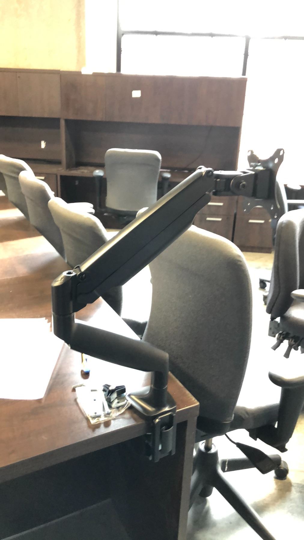 JARVIS SINGLE MONITOR STAND - Able Auctions