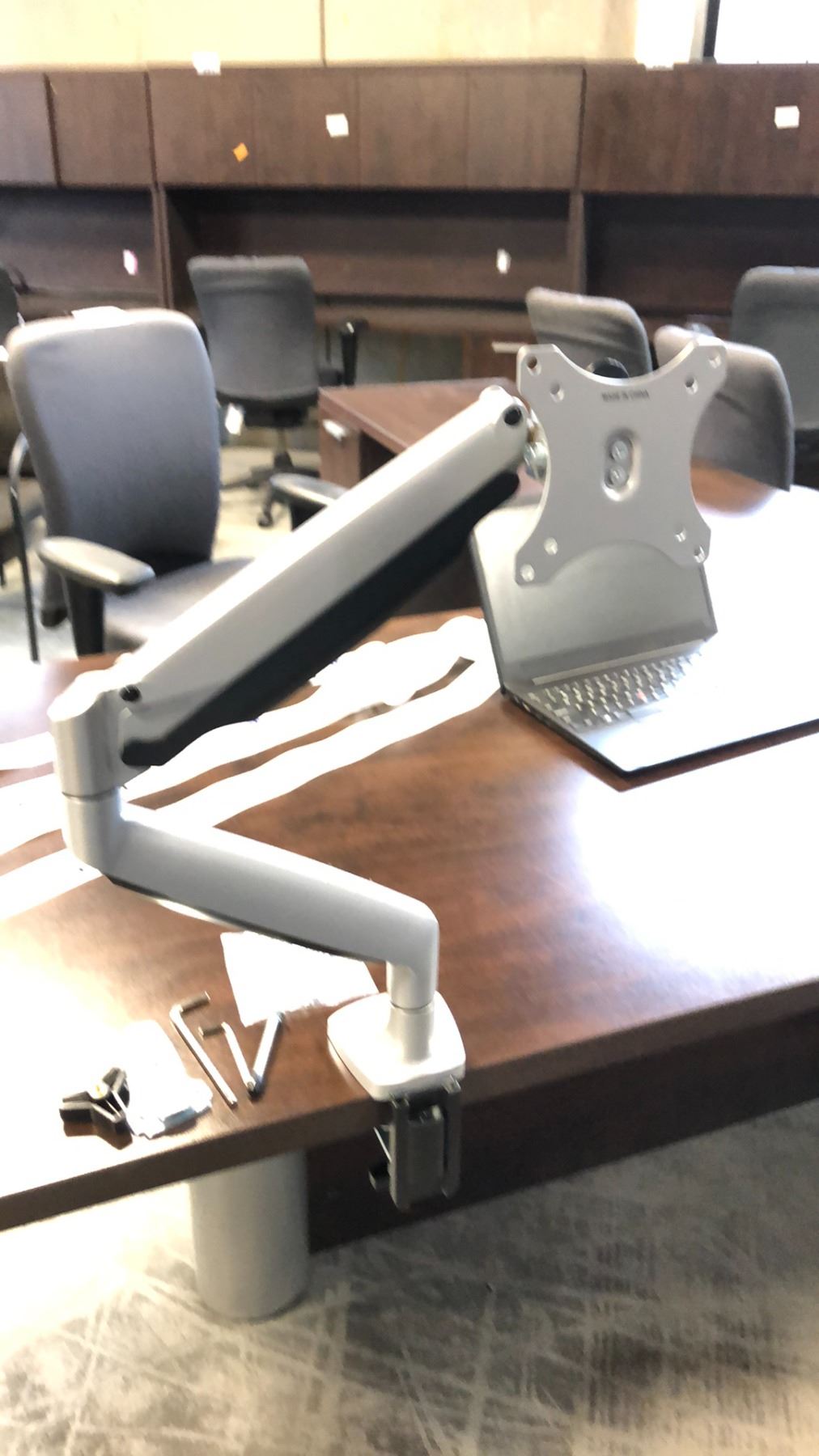 SILVER JARVIS SINGLE MONITOR STAND - Able Auctions