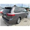 Image 3 : 2015 Toyota Sienna